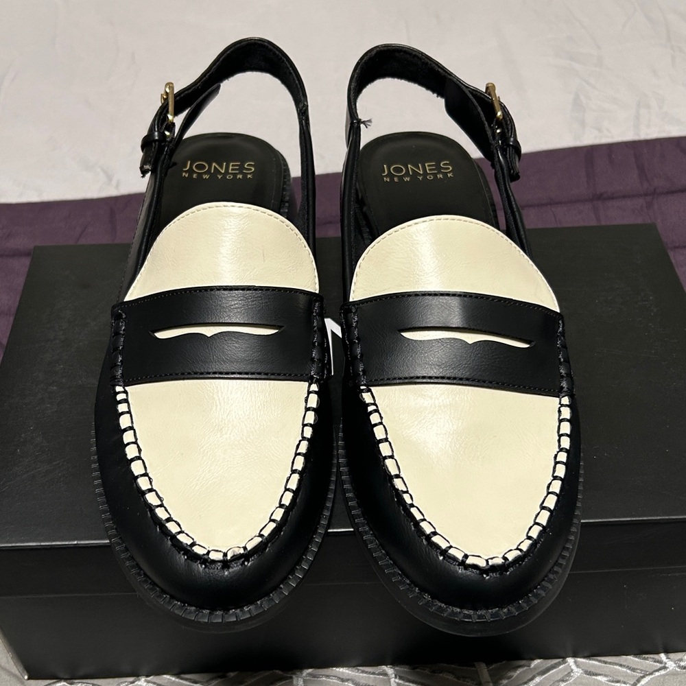 Jones New York Two-Tone Black and Cream Loafers